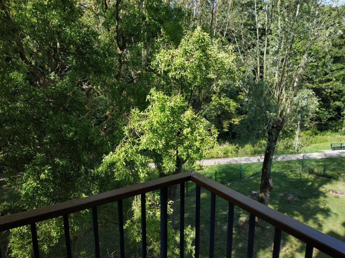 Bonvallet - Studio Paisible Et Chaleureux Avec Balcon Amiens Esterno foto